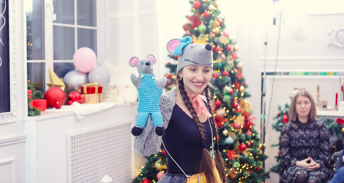 новогодние елки в театре Малышок