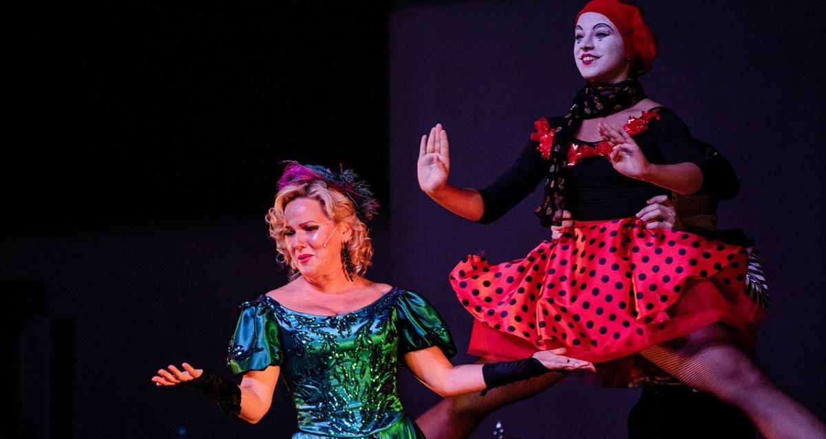 «Мелодии парижского кафе»