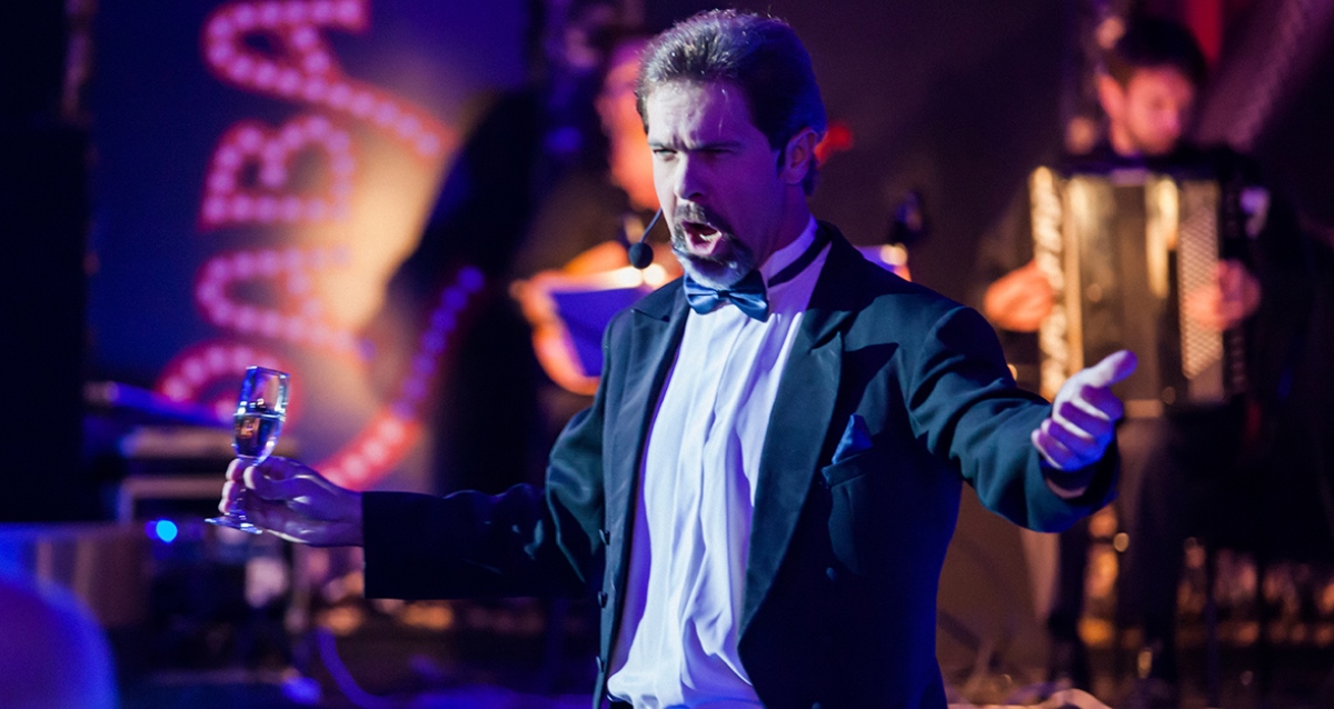 «Мелодии парижского кафе»