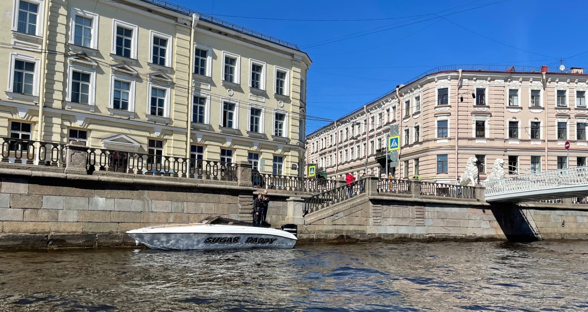 аренда катера от компании Bikini Boats