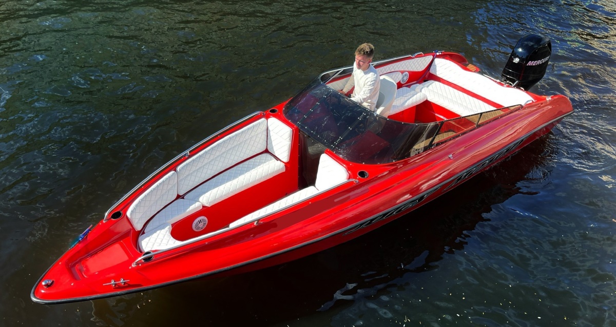 аренда катера от компании Bikini Boats