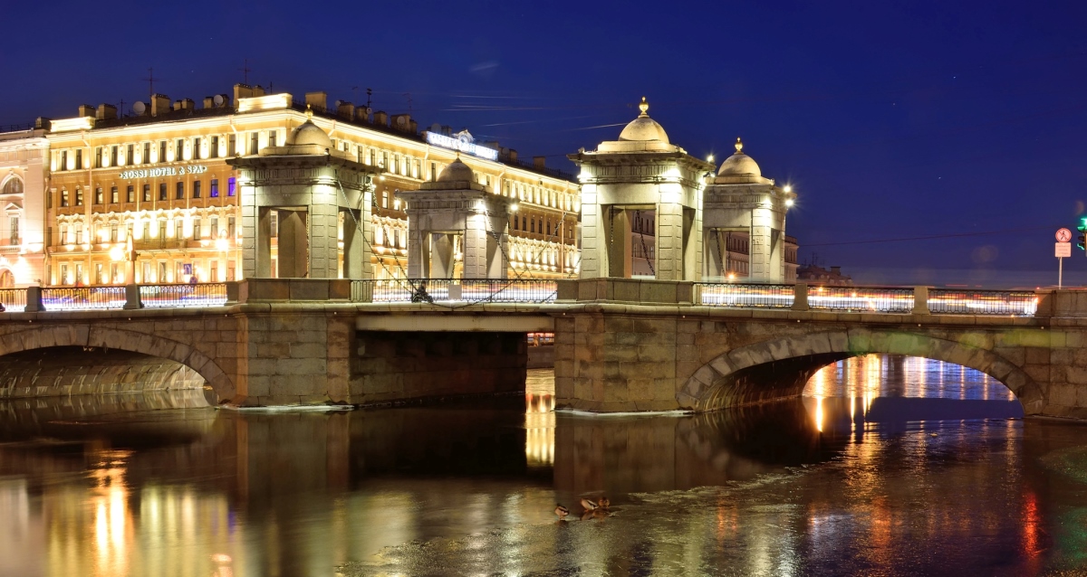 ночные прогулки на теплоходе