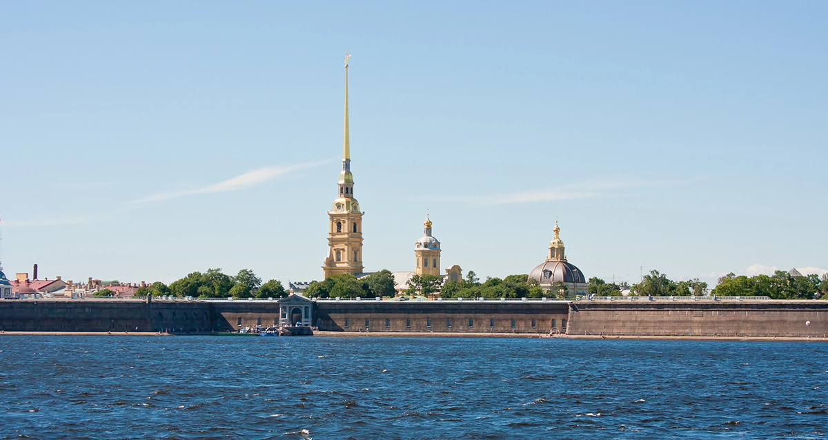 прогулка Парадная Нева с выходом в Финский залив