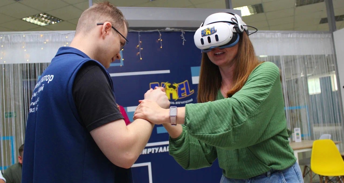 игры в VR PIXEL