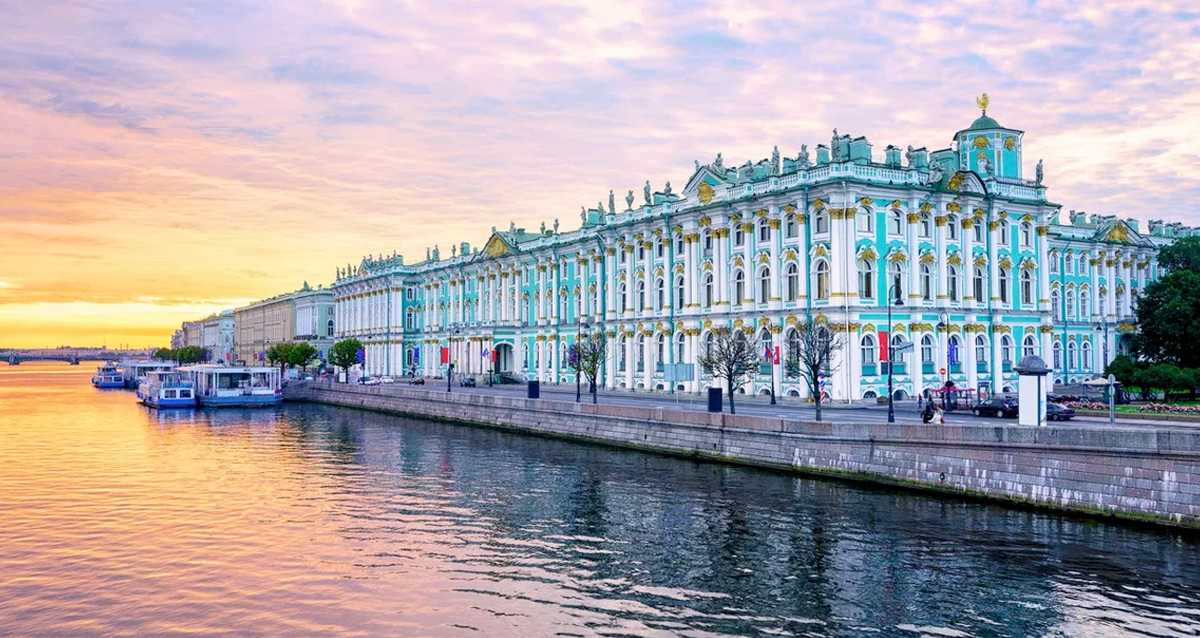 ночная экскурсия с прогулкой на теплоходе под разводными мостами