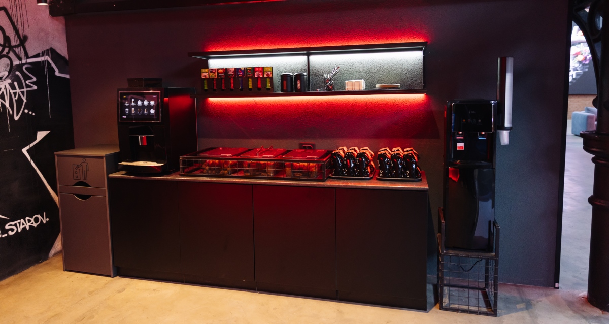 пространство PEREPLЁT