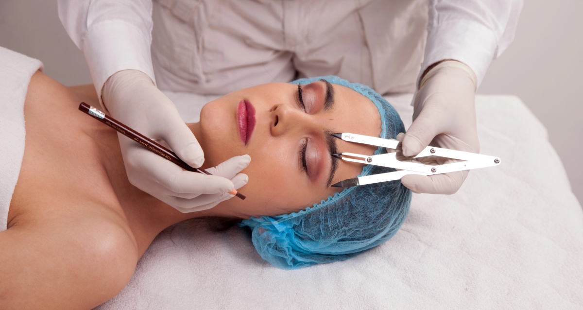 перманент бровей