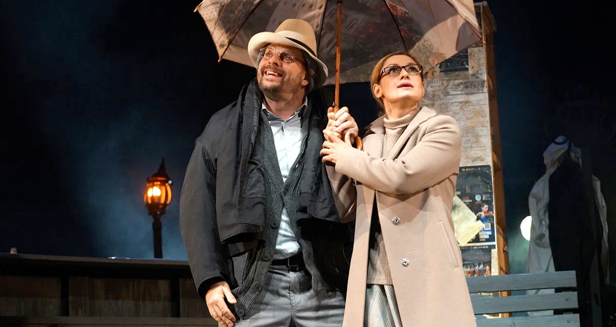 спектакль Зинон. С приветом!