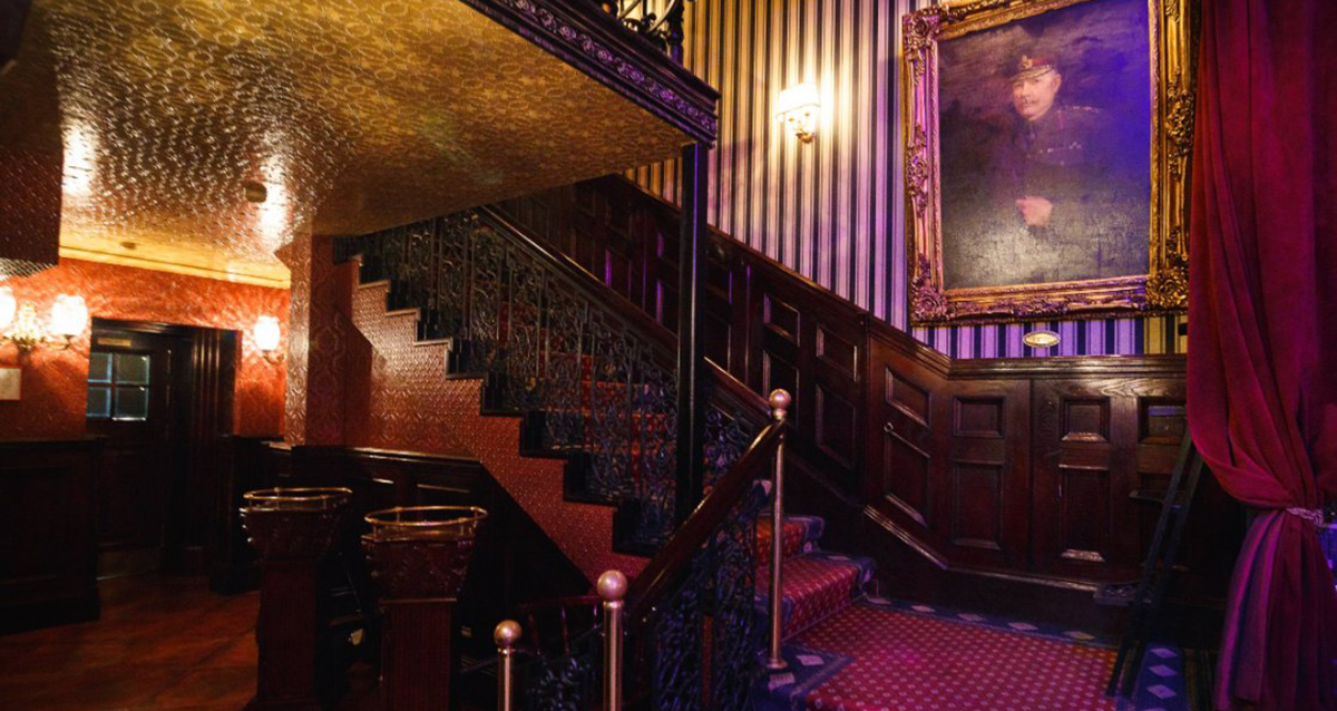 бурлеск-кабаре Madam Boom