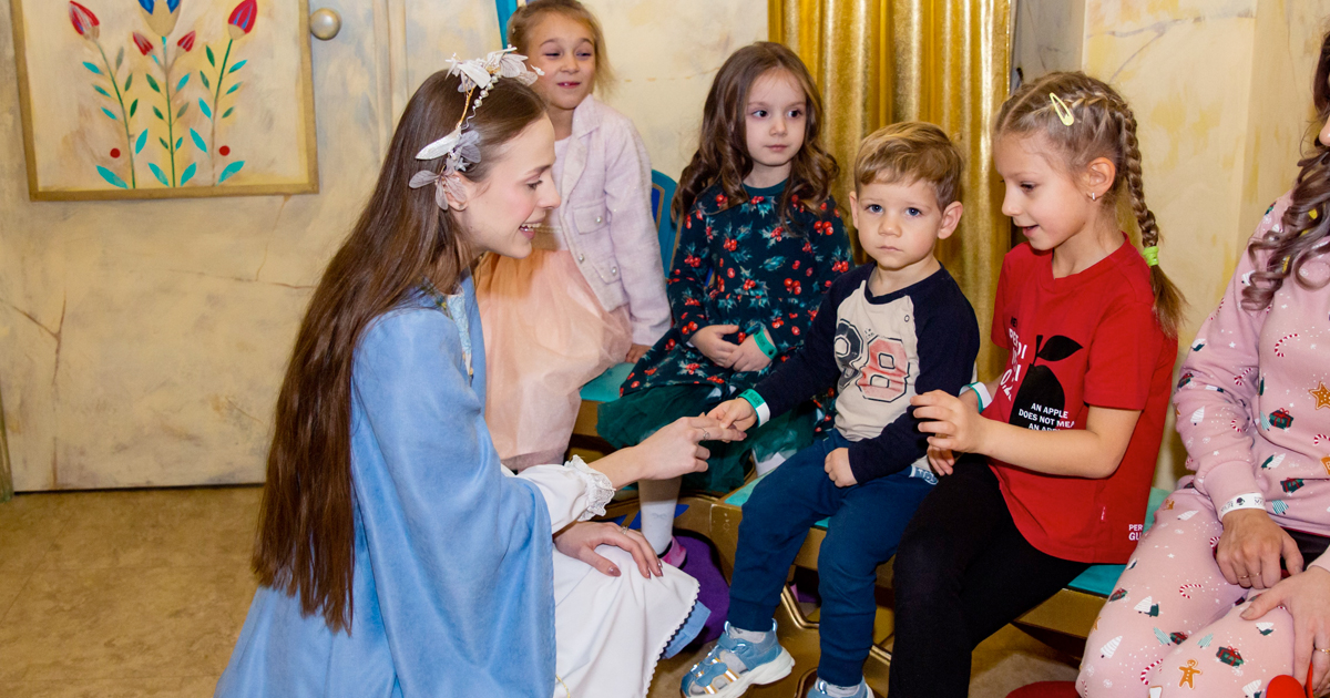 Новогодний фестиваль с Гринчем