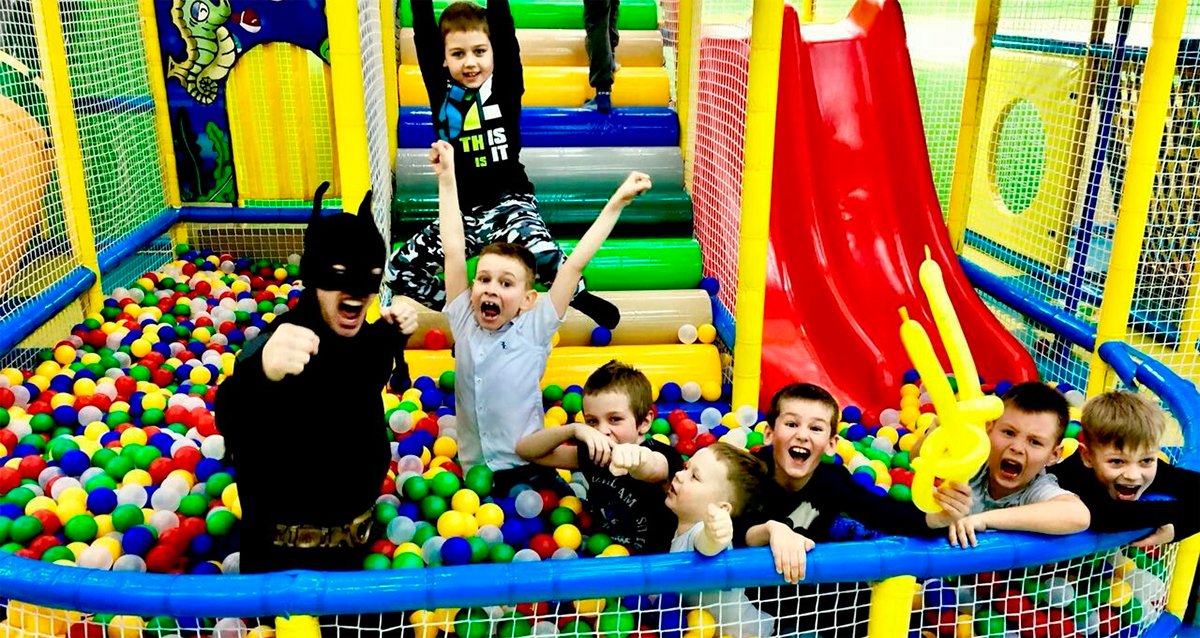 Планета Игр в ТРК Континент на Стачек