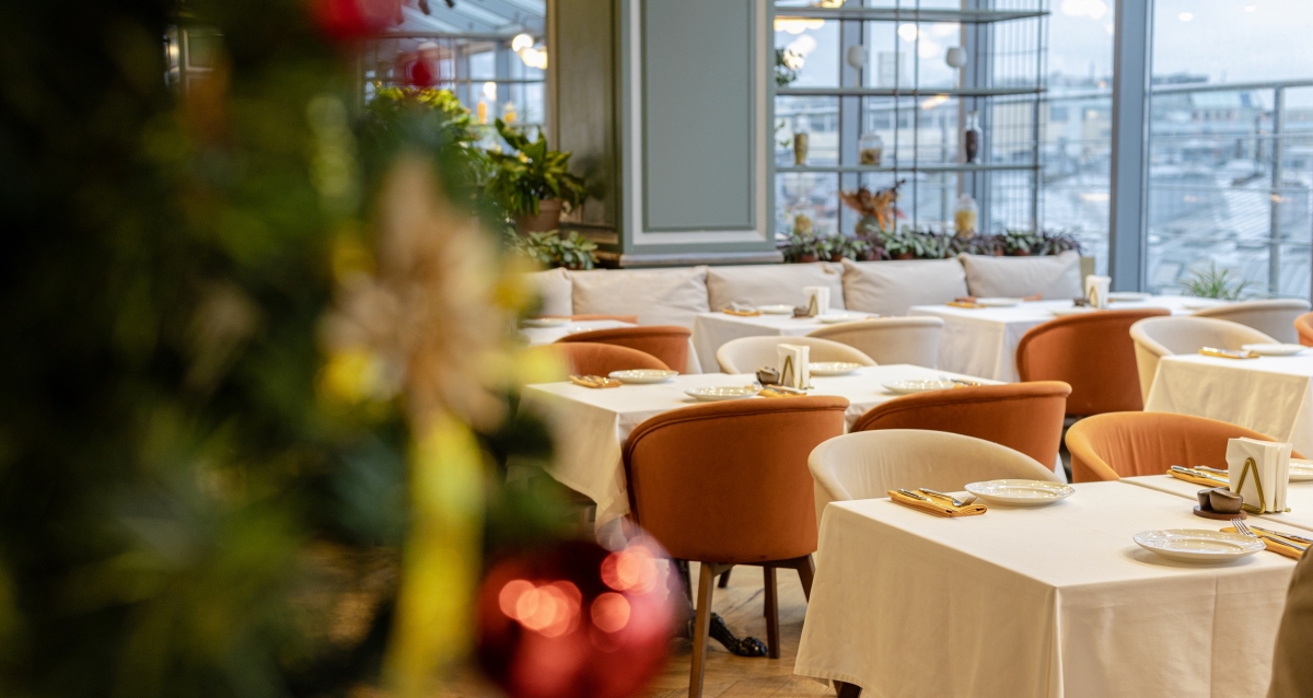 ресторан «Паруса на крыше»