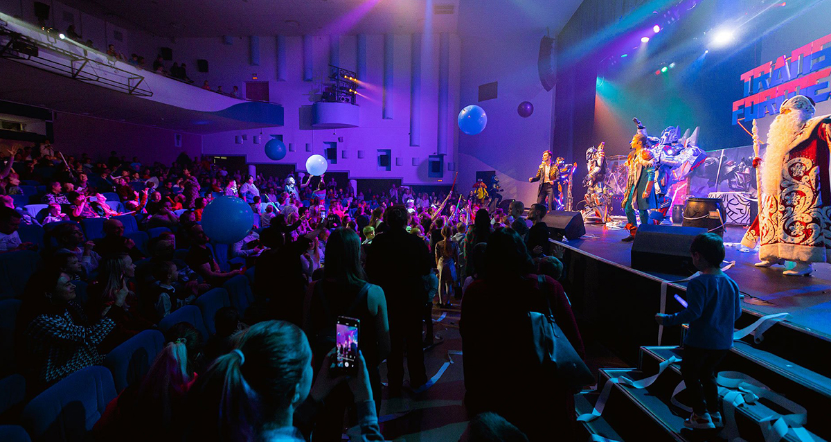 Кибер Робо Ёлка 2026