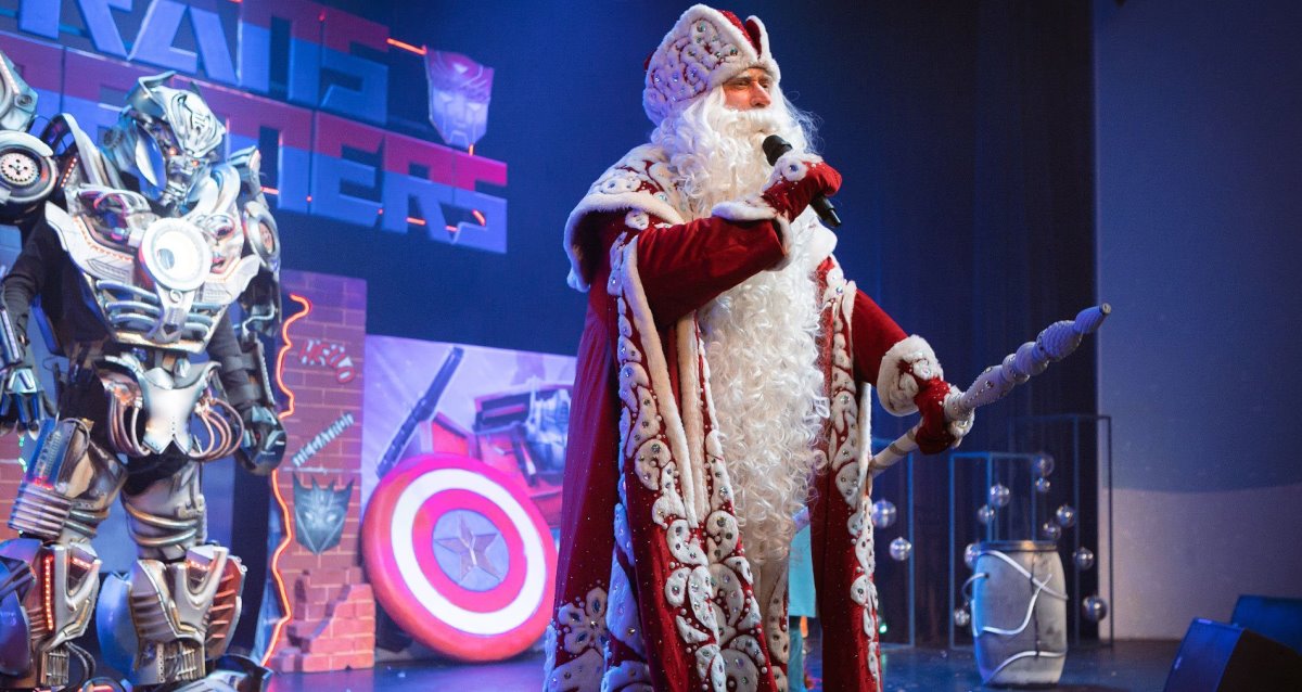 «Кибер Робо Елка 2026»