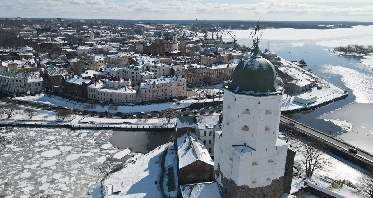 на тур Веселый Новогодний Выборг: экскурсия с комиком