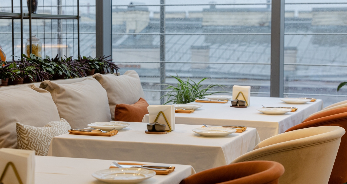 ресторан «Паруса на крыше»