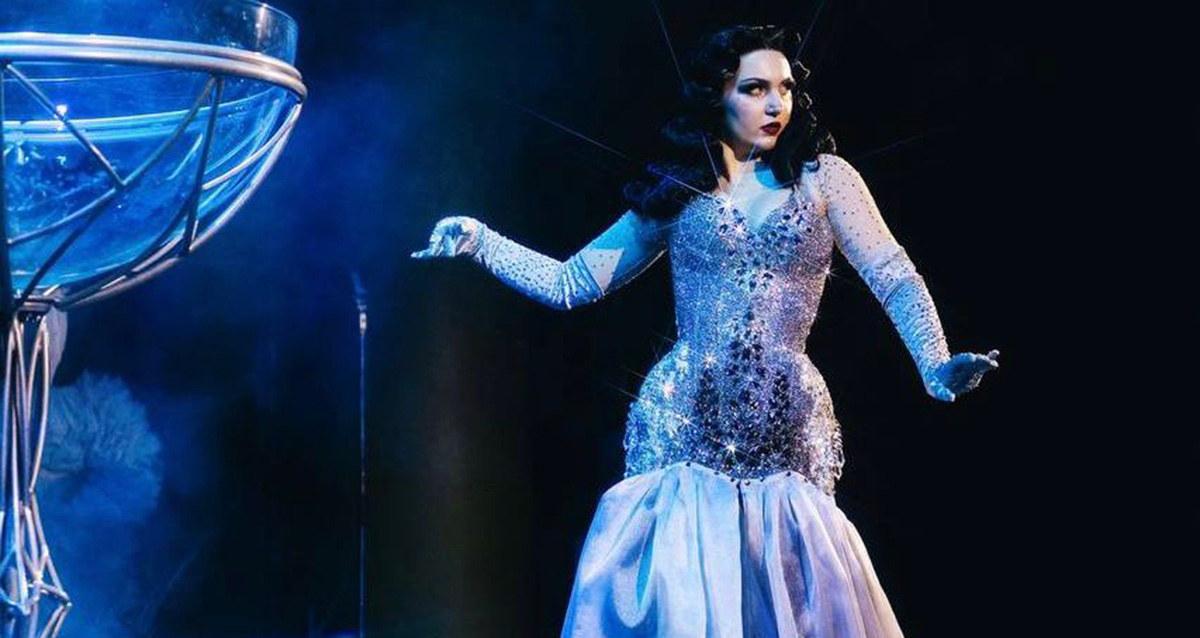 бурлеск-кабаре Madam Boom