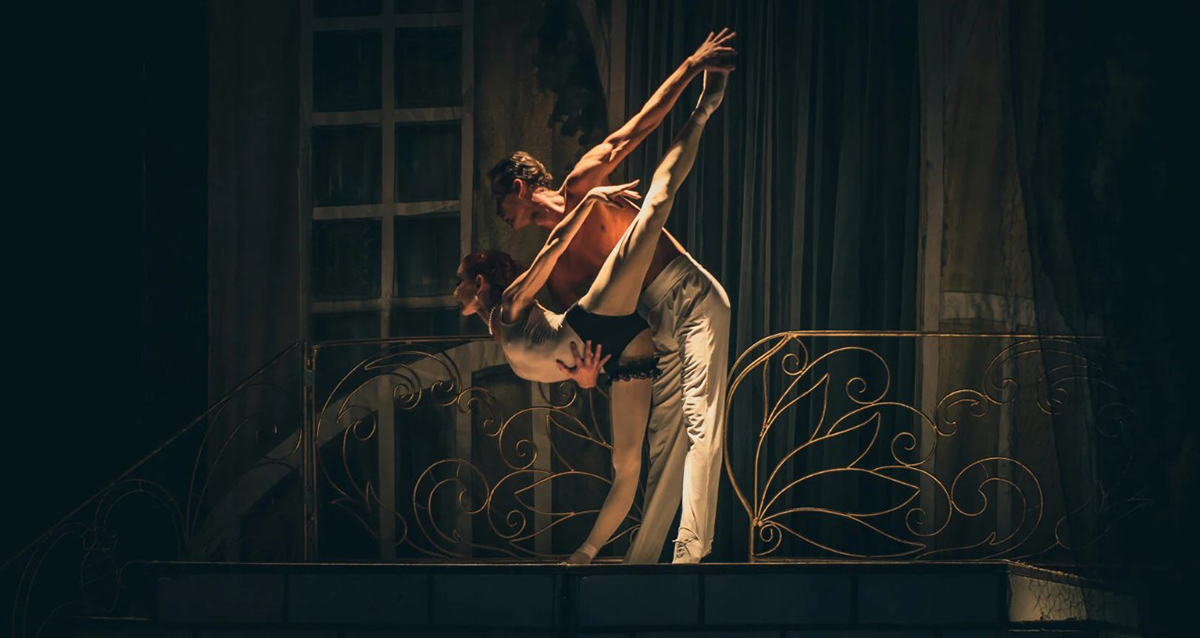 «Дама с камелиями»