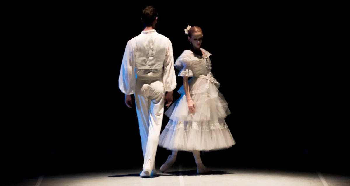 «Дама с камелиями»