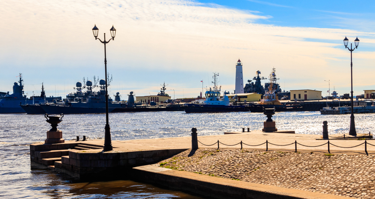 из Кронштадта в Петербург