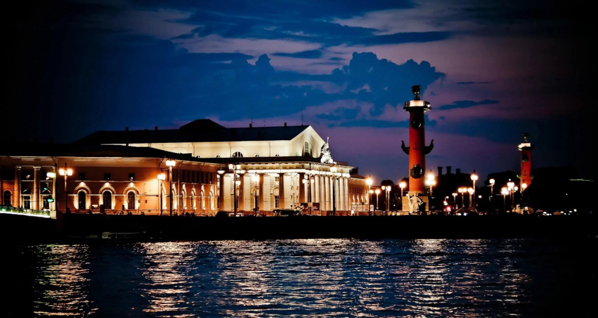 ночная экскурсия под разводными мостами