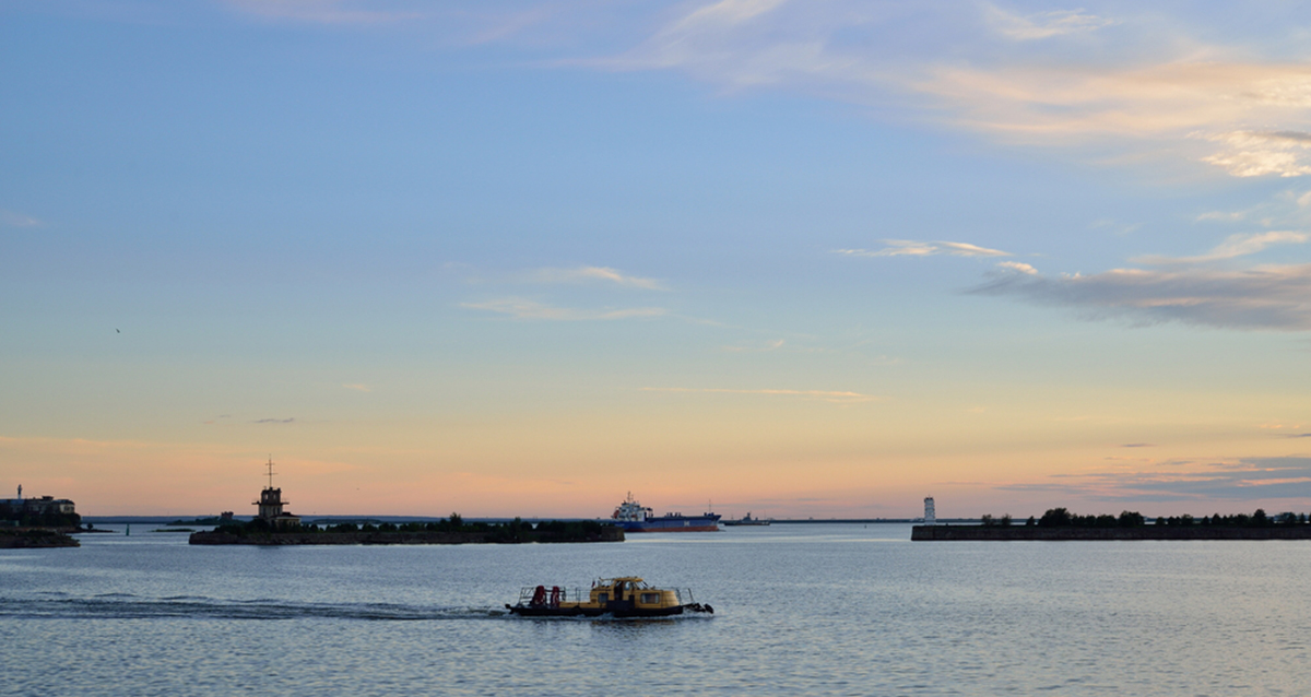 из Кронштадта в Петергоф