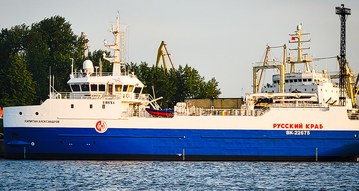 вечерняя прогулка на тепоходе с живой музыкой и экскурсией