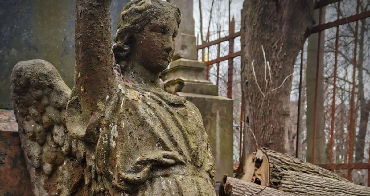 Смоленское кладбище