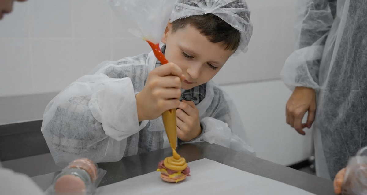экскурсия на фабрику MACARONIKA