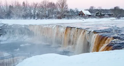 От 7450 р. за тур на 2 дня «Снежное Сафари: Сокровища Карелии и Водопады Ладоги»