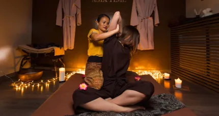 Скидки до 56% в «Премиум СПА-салоне тайского и балийского массажа»