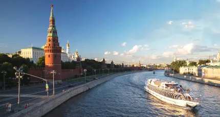Скидка 50% на прогулку «Северный экспресс» по Москве-реке