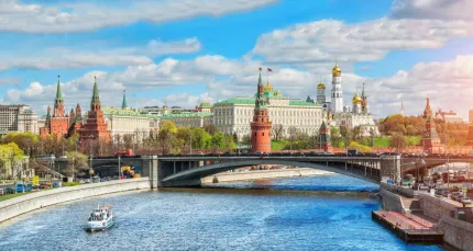 От 590 р. за речную прогулку по центру Москвы