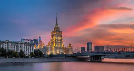 От 300 р. за круиз «Вечерняя Москва» с живой музыкой