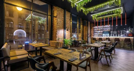 Скидки до 50% в панорамном ресторане «ЛаунжРум» (LoungeRoom) на 5-ти углах