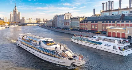 От 1000 р. за прогулку на теплоходе «Флагман» от причала «Киевский»