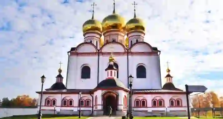 3350 р. за тур на 1 день «Путешествие в Валдай и Великий Новгород»