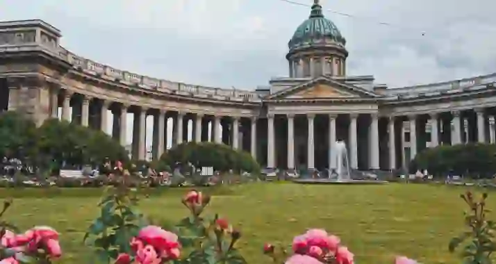 Скидки до 60% на пешеходную экскурсию по Центральному району