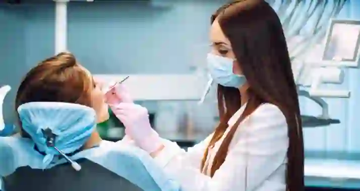 Скидки до 35% на лечение зубов, гигиену