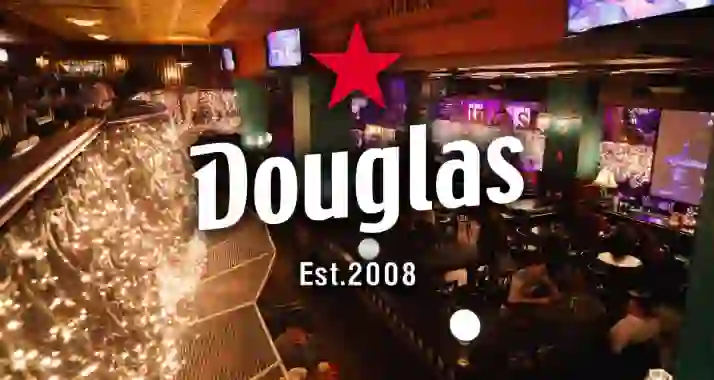 Скидка 35% на новогодние мероприятия в баре-ресторане Douglas