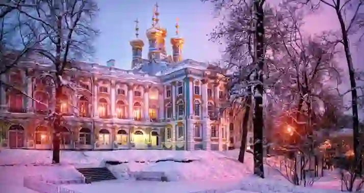 Скидка 47% на экскурсию в Пушкин с возможностью посещения Янтарной комнаты