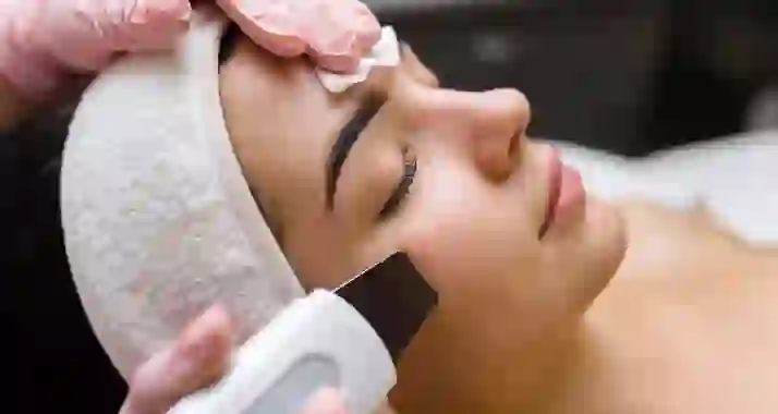 Скидки до 43% на уходовые процедуры для лица