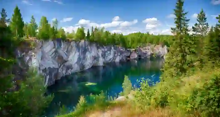 Скидка 35% на экскурсию «Незабываемая Рускеала»