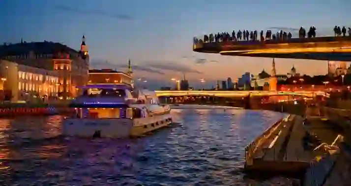 Скидка 50% на речную прогулку с концертом «Из Италии с любовью...»