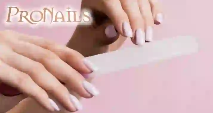 Скидки до 50% на маникюр в студии Pro Nails («Про Нэйлс»)