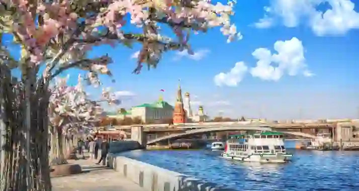 От 315 р. за прогулку «Лето в Москве» от Киевского вокзала
